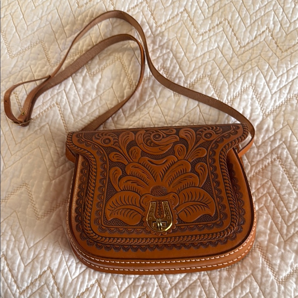 Elegant Brown Leather Handbag
